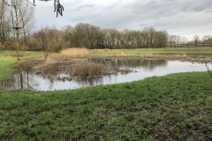 Ons Hartelergoorbos ligt in het stroomgebied van de Groenlose slinge