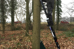 Ophangen van een Bosuilenkast 