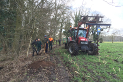 Afrastering plaatsen: gelukkig met hulp van een mechanische grondboor