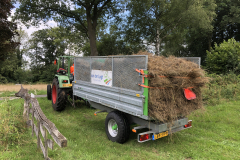 Afvoeren maaisel met onze Fendt en kipper 
